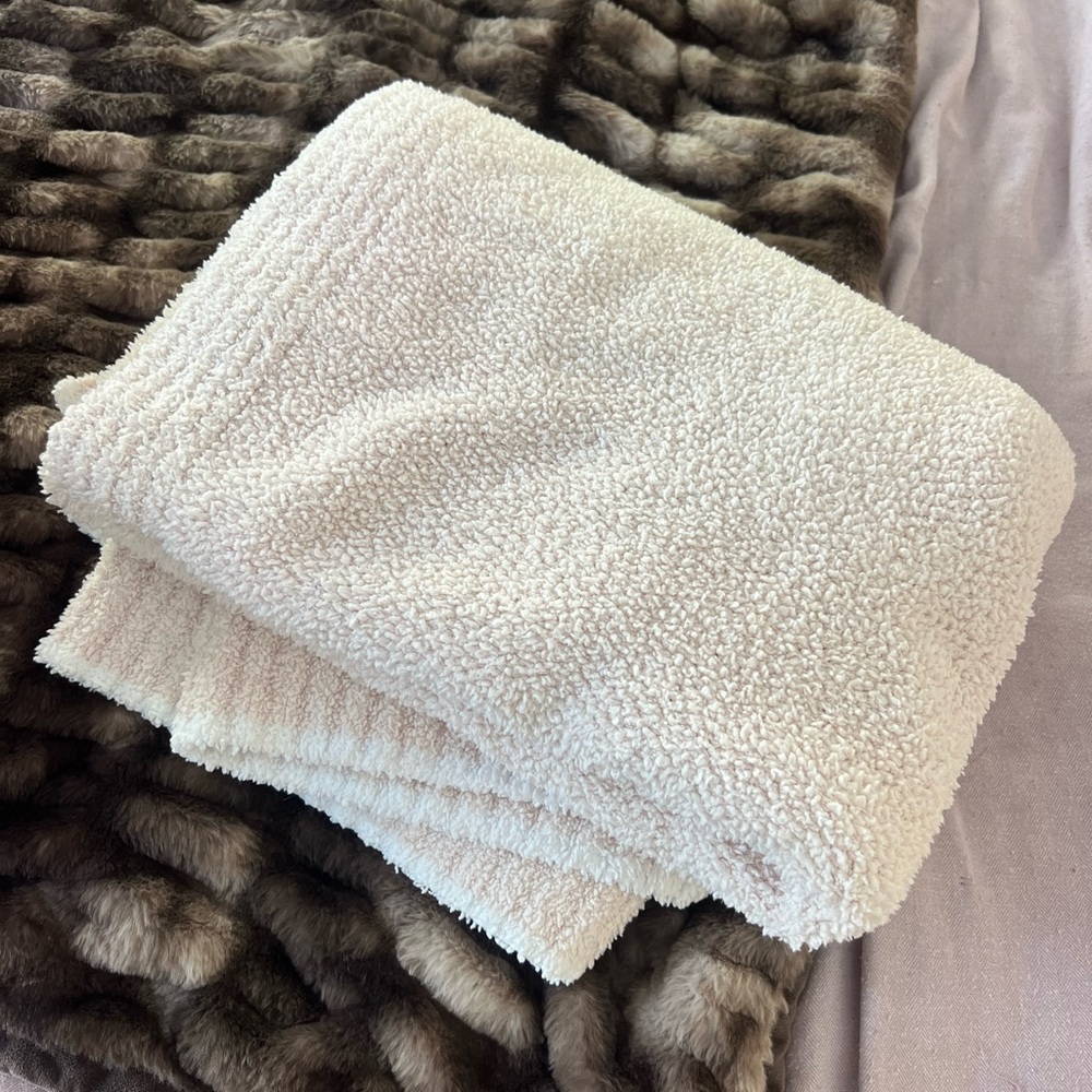 Barefoot Dreams CozyChic Cream Throw